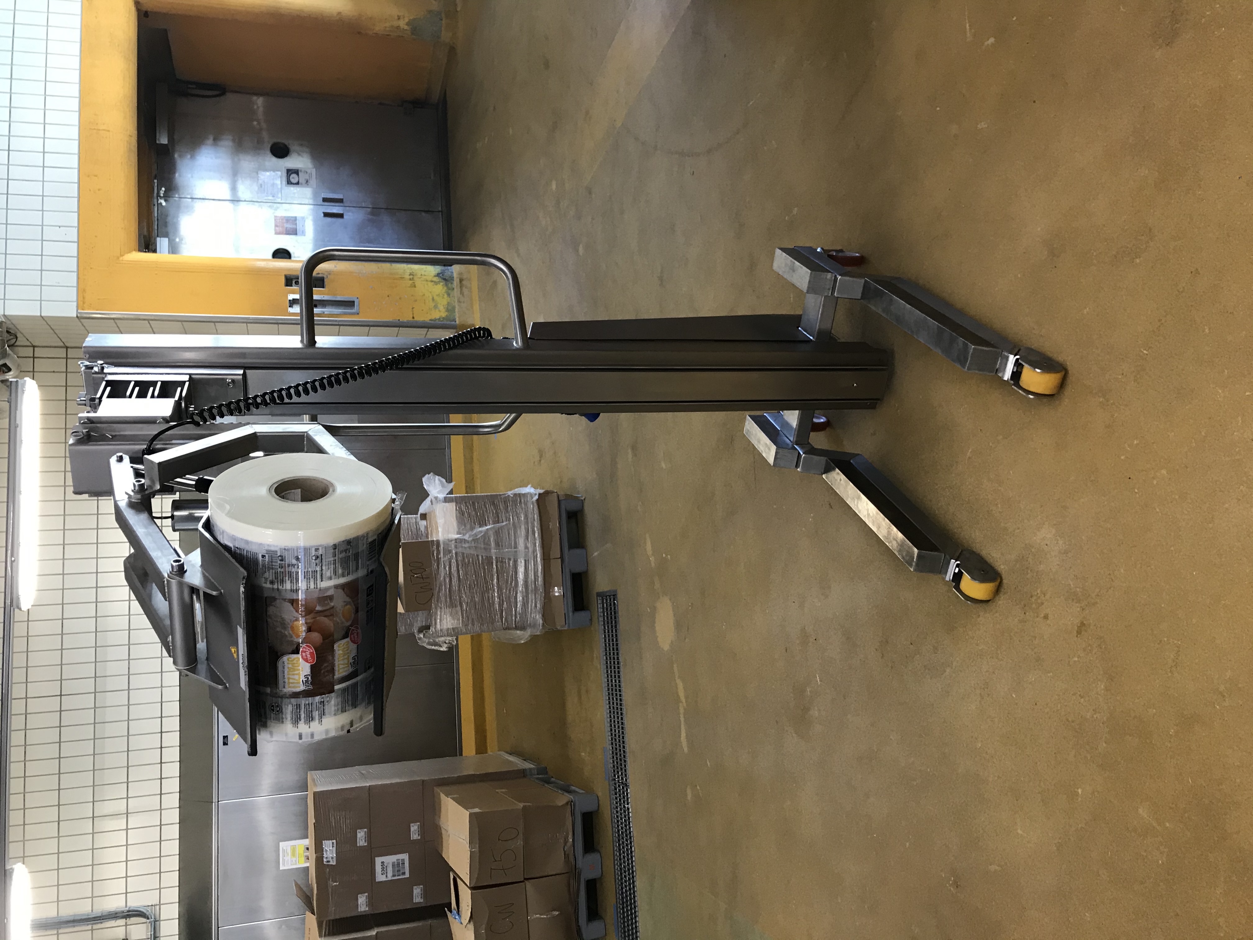 Pick up rolls, coils and cable drums safely