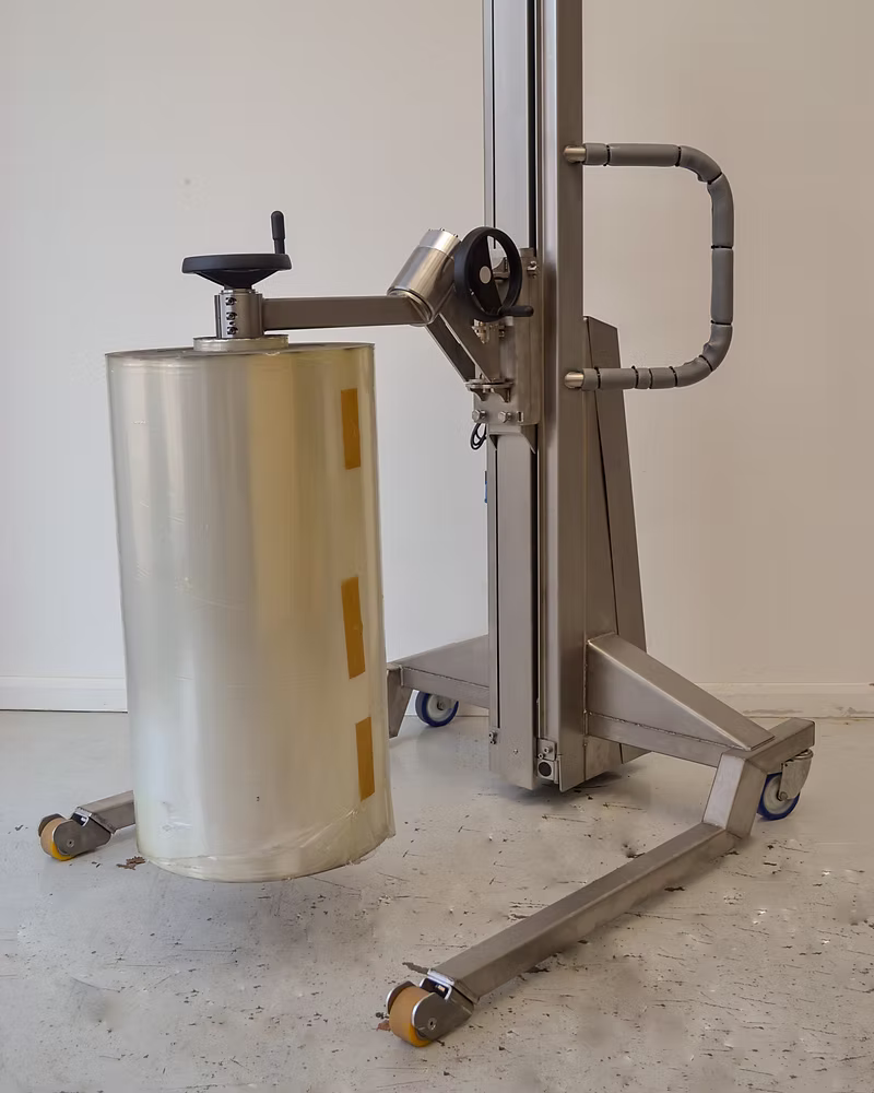 Pick up rolls, coils and cable drums safely